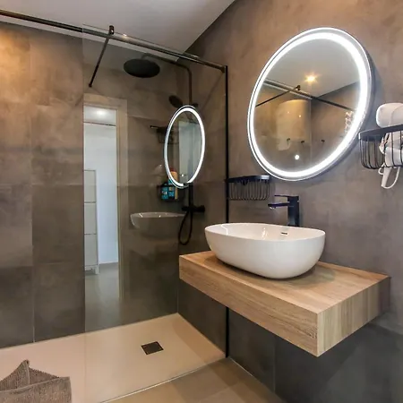 Exceptional 1bd With Sea View In Aloha Garden אדחה
