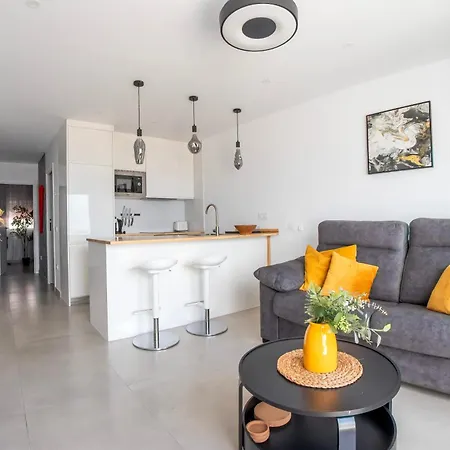 Апартаменты Exceptional 1bd With Sea View In Aloha Garden